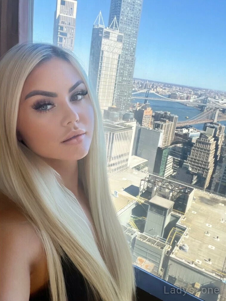 Sophia (25) – Call Girl & Independent Escort Service in Abilene - Gallery Photo 4