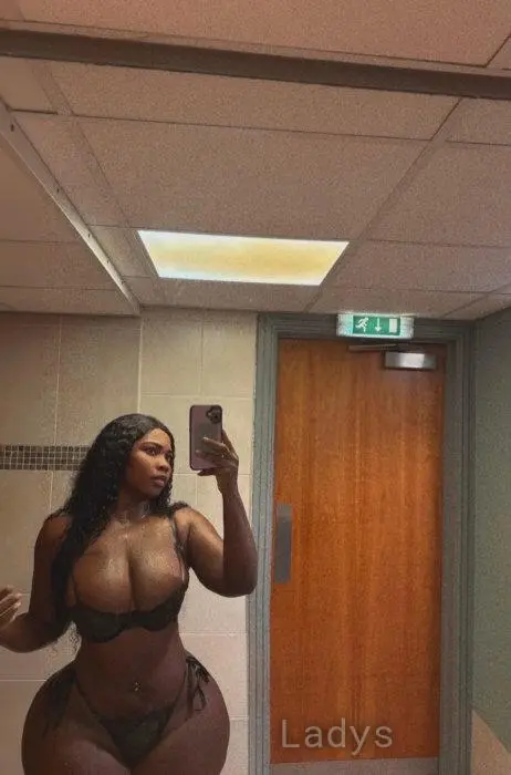 Adeline (23) – Call Girl & Independent Escort Service in Abuja - Gallery Photo 2