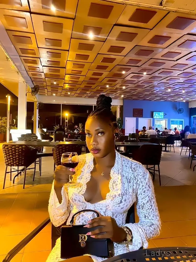 Nancy (23) – Call Girl & Independent Escort Service in Abuja - Gallery Photo 2