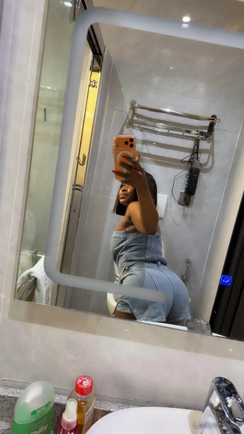 Jane (22) – Call Girl & Independent Escort Service in Abuja - Gallery Photo 3