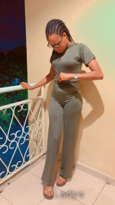 Fatima (27) – Call Girl & Independent Escort Service in Abuja - Gallery Photo 3