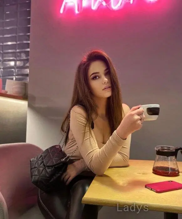 Kamila (24) – Call Girl & Independent Escort Service in Adana - Gallery Photo 3