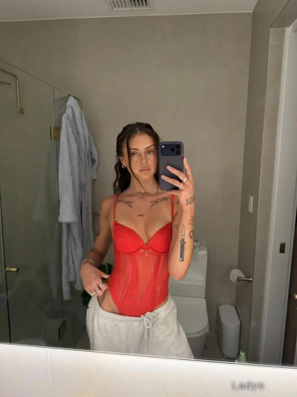 Hallie Blake (27) – Call Girl & Independent Escort Service in Adelaide - Gallery Photo 3