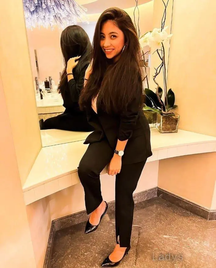 Divya (22) – Call Girl & Independent Escort Service in Agartala - Gallery Photo 4
