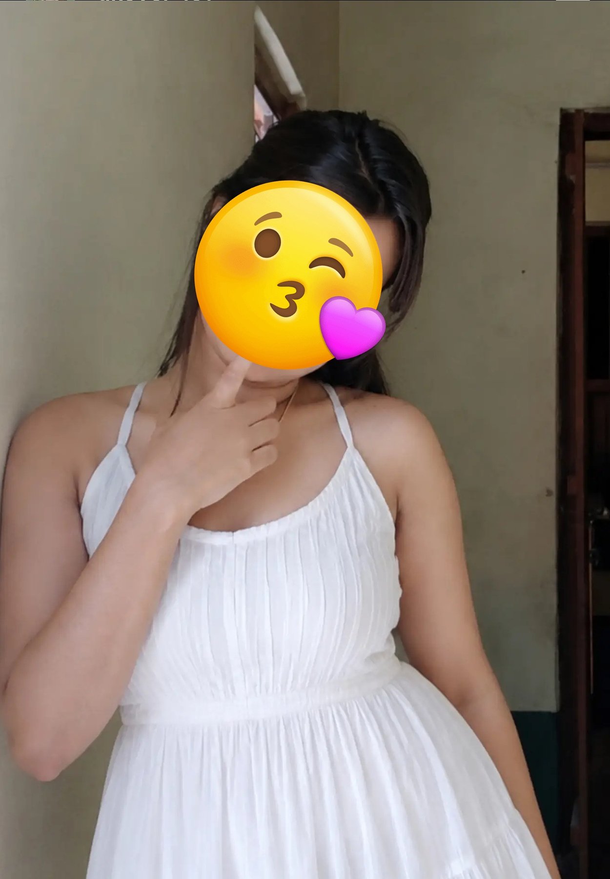 Akriti (21) – Call Girl & Independent Escort Service in Ahmedabad - Gallery Photo 4