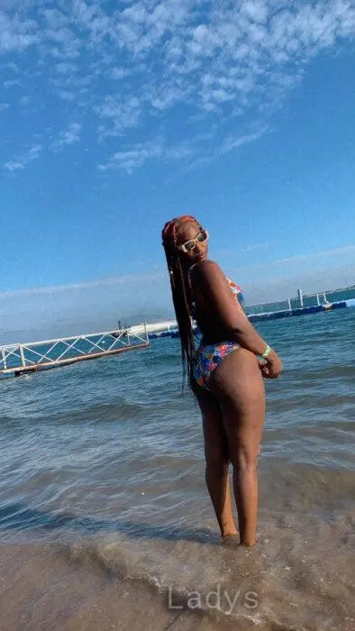 Pearl (26) – Call Girl & Independent Escort Service in Ajman - Gallery Photo 2