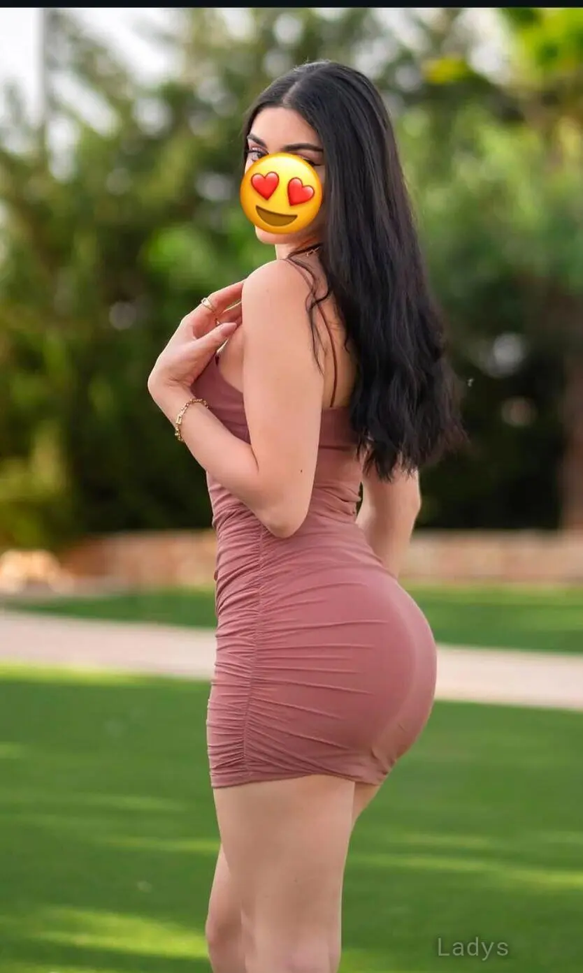 Samah (19) – Call Girl & Independent Escort Service in Ajman - Gallery Photo 8