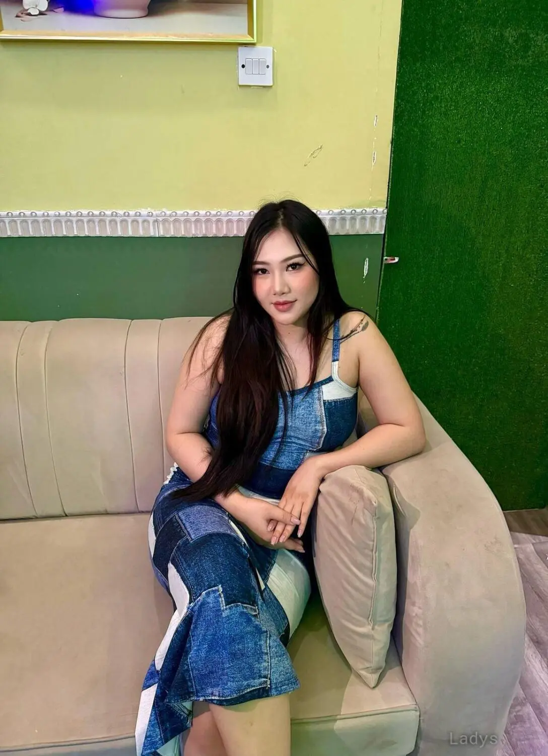 Rinya (20) – Call Girl & Independent Escort Service in Ajman - Gallery Photo 3