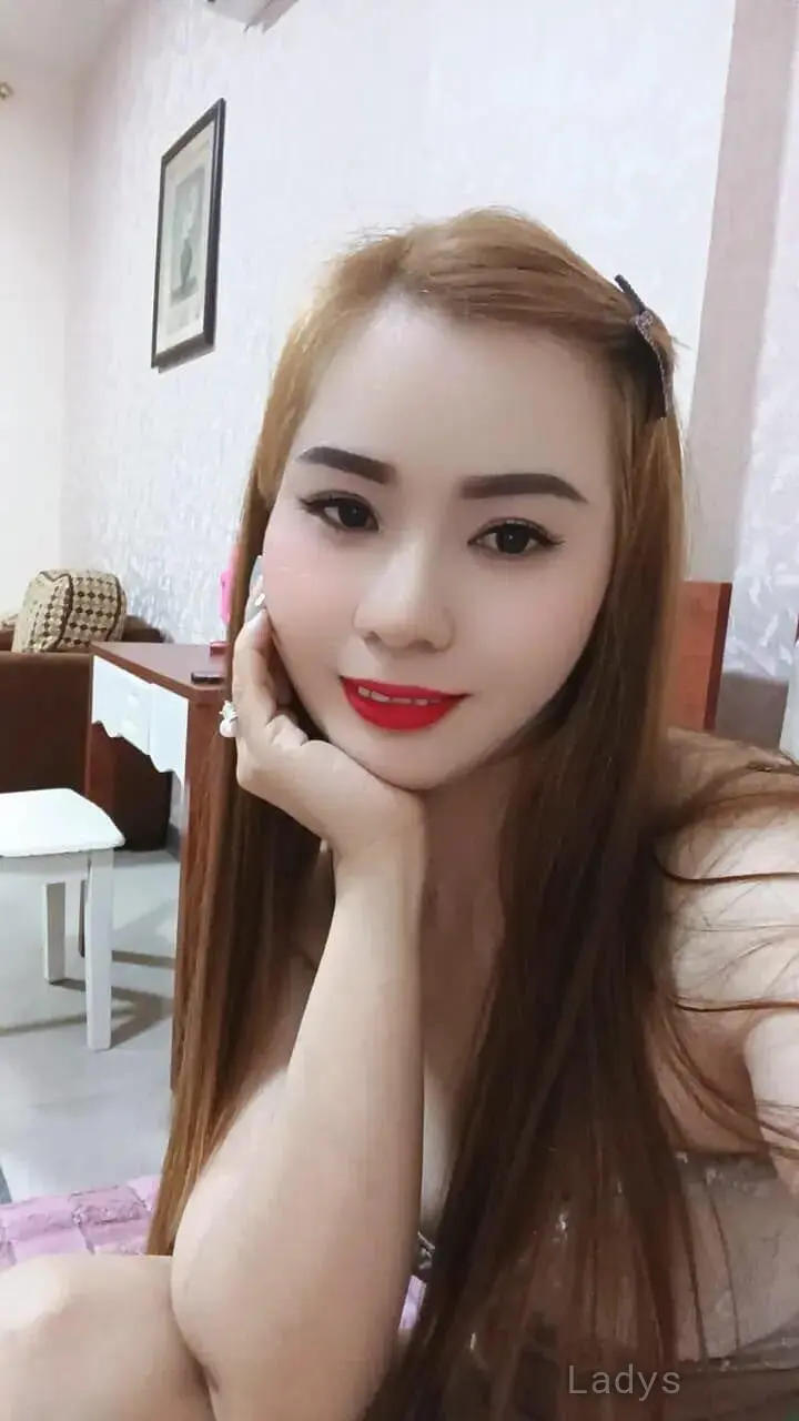Rim (24) – Call Girl & Independent Escort Service in Ajman - Gallery Photo 5