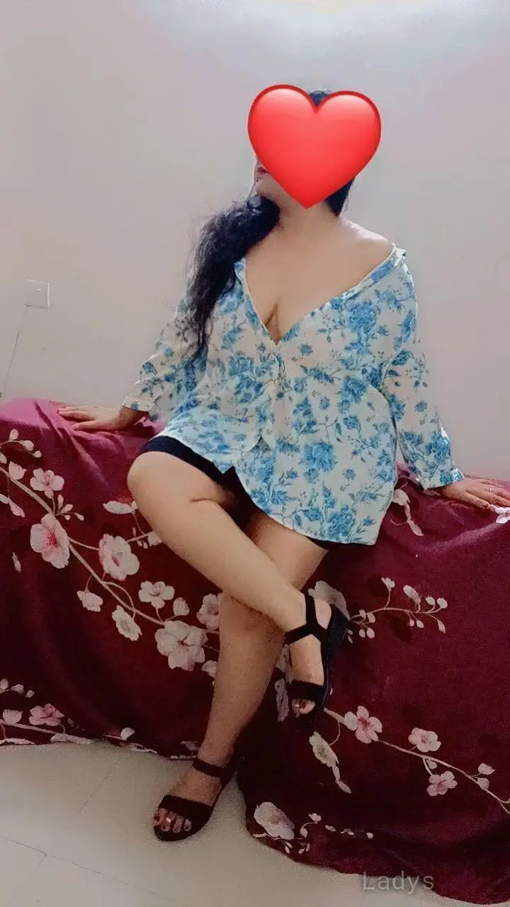 Hazel (25) – Call Girl & Independent Escort Service in Ajman - Gallery Photo 3