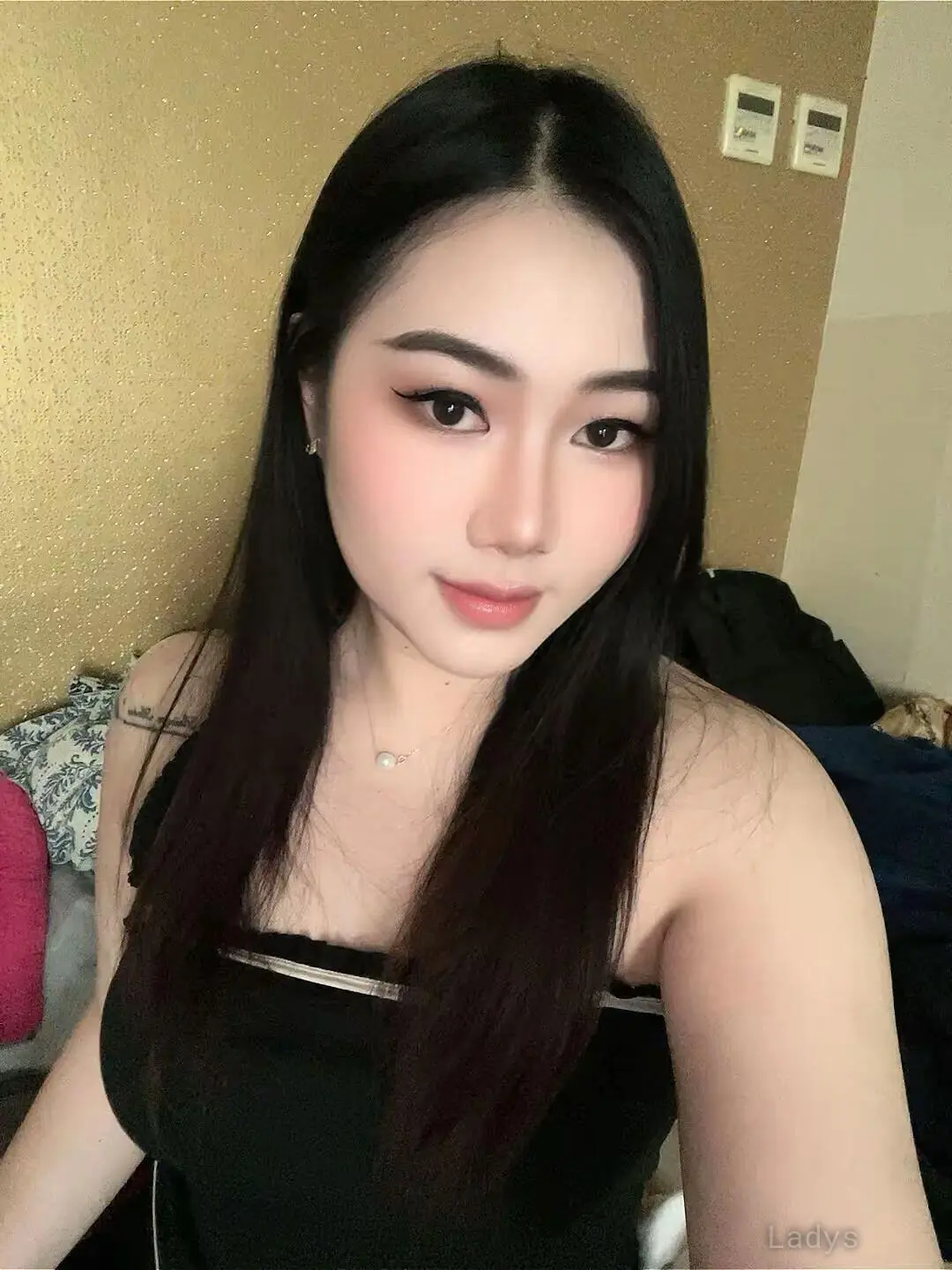 Rinya (20) – Call Girl & Independent Escort Service in Ajman - Gallery Photo 4