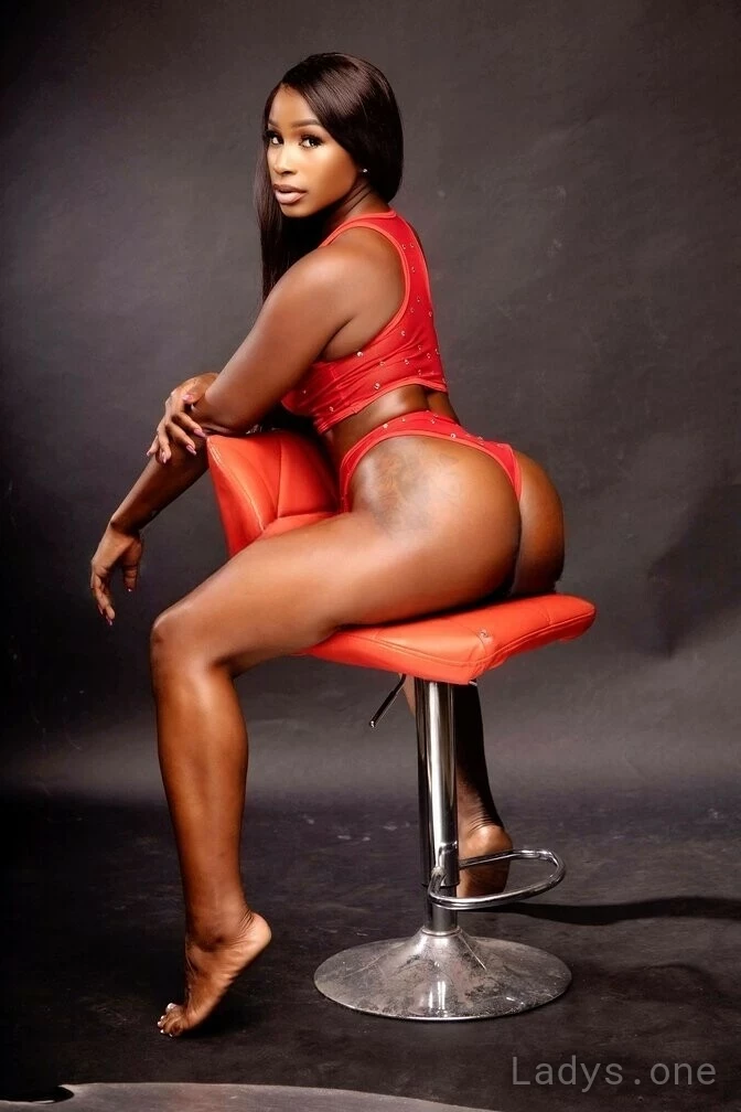 Olivia Snow (24) – Call Girl & Independent Escort Service in Akron - Gallery Photo 4