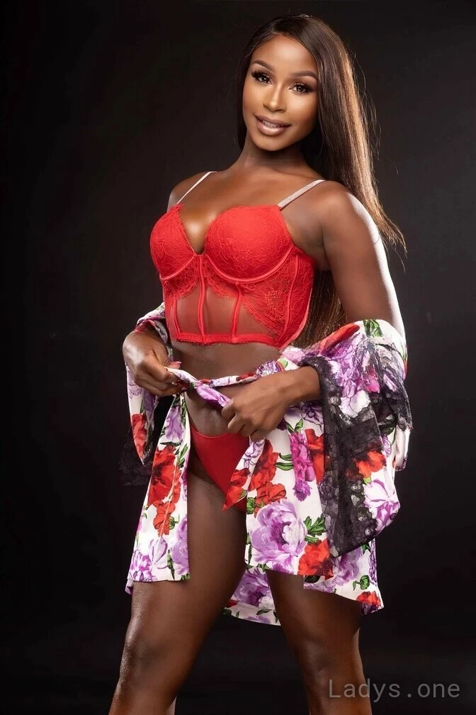 Olivia Snow (24) – Call Girl & Independent Escort Service in Akron - Gallery Photo 3