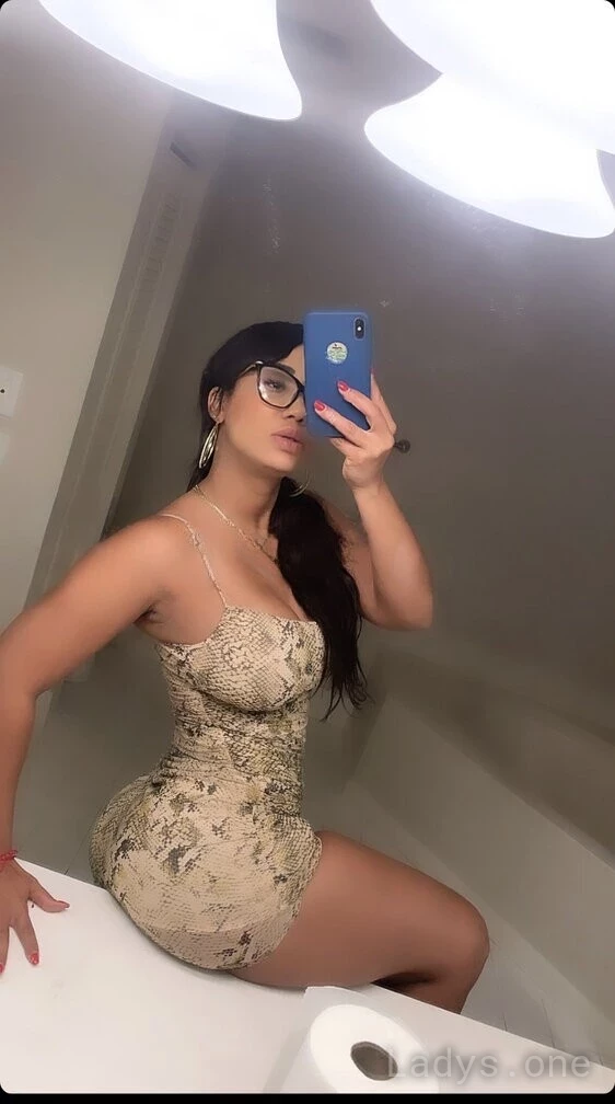 Sweety (25) – Call Girl & Independent Escort Service in Akron - Gallery Photo 3