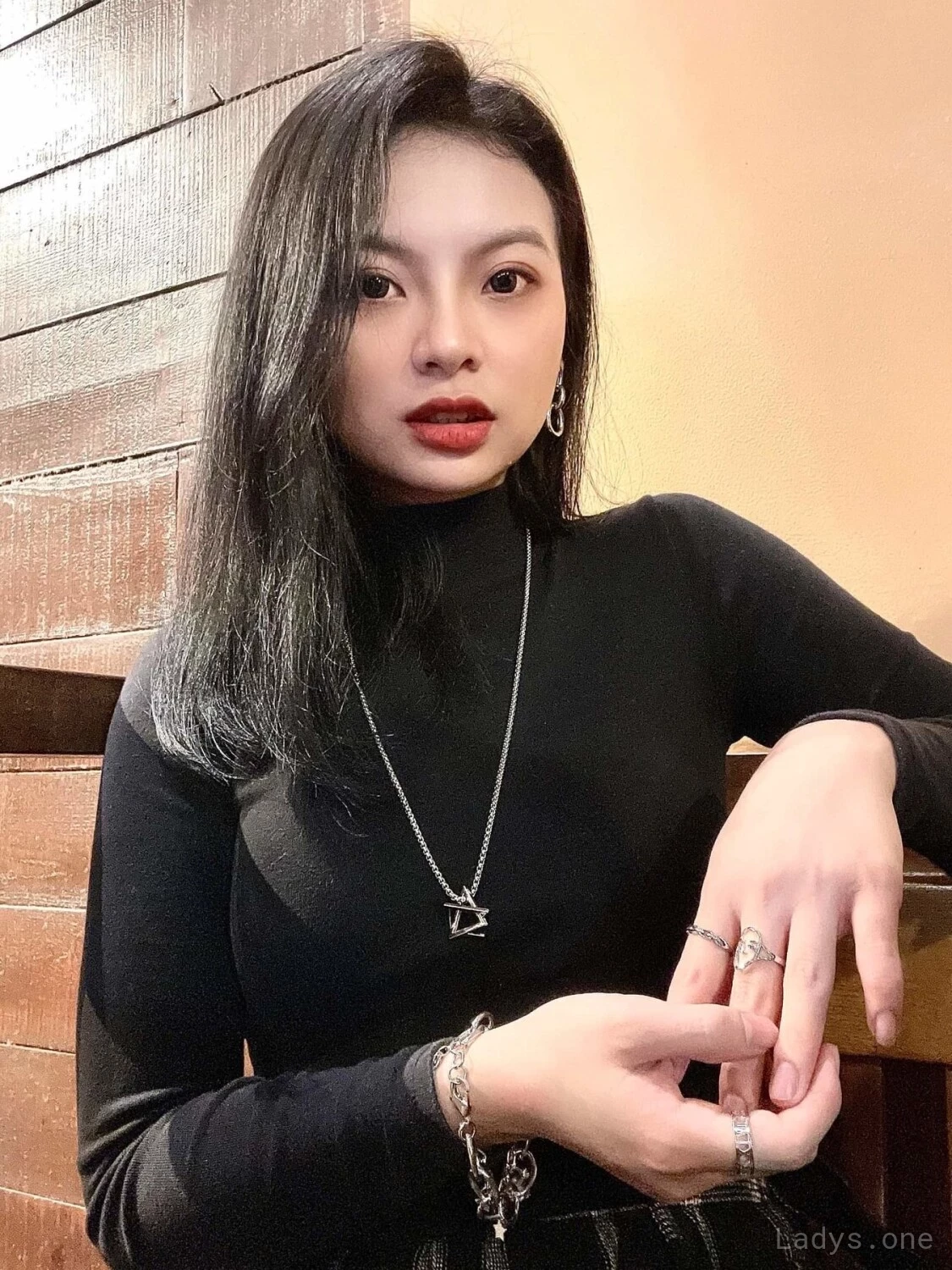 Emma (26) – Call Girl & Independent Escort Service in Al Farwānīyah - Gallery Photo 5