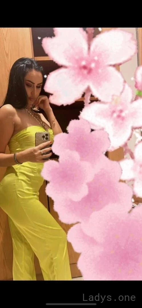 Mika (25) – Call Girl & Independent Escort Service in Al Rayyan - Gallery Photo 4