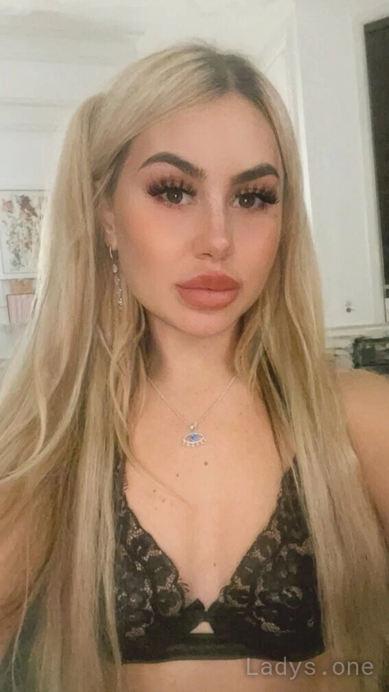 Britney (24) – Call Girl & Independent Escort Service in Alabama - Gallery Photo 3