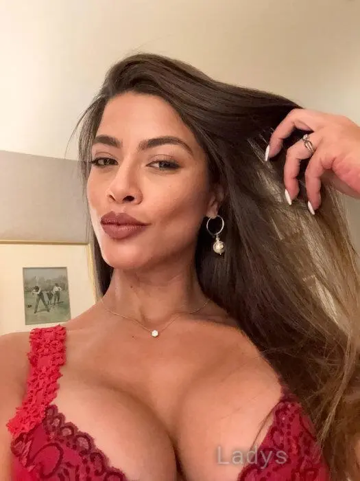 Luna (38) – Call Girl & Independent Escort Service in Alba Adriatica - Gallery Photo 6
