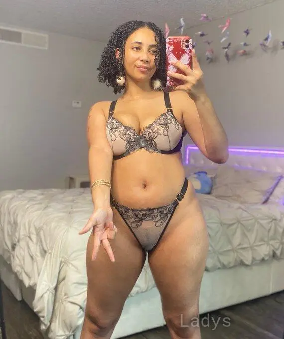 Nicole (27) – Call Girl & Independent Escort Service in Albufeira - Gallery Photo 2