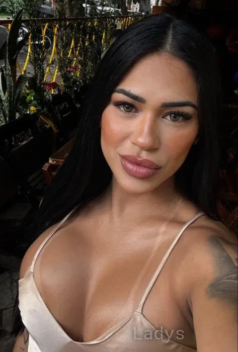 Yasmin (26) – Call Girl & Independent Escort Service in Albufeira - Gallery Photo 4