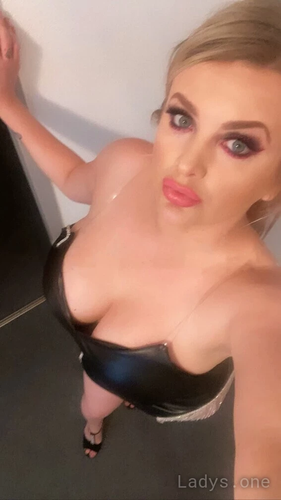 Reality Tv (26) – Call Girl & Independent Escort Service in Albuquerque - Gallery Photo 2