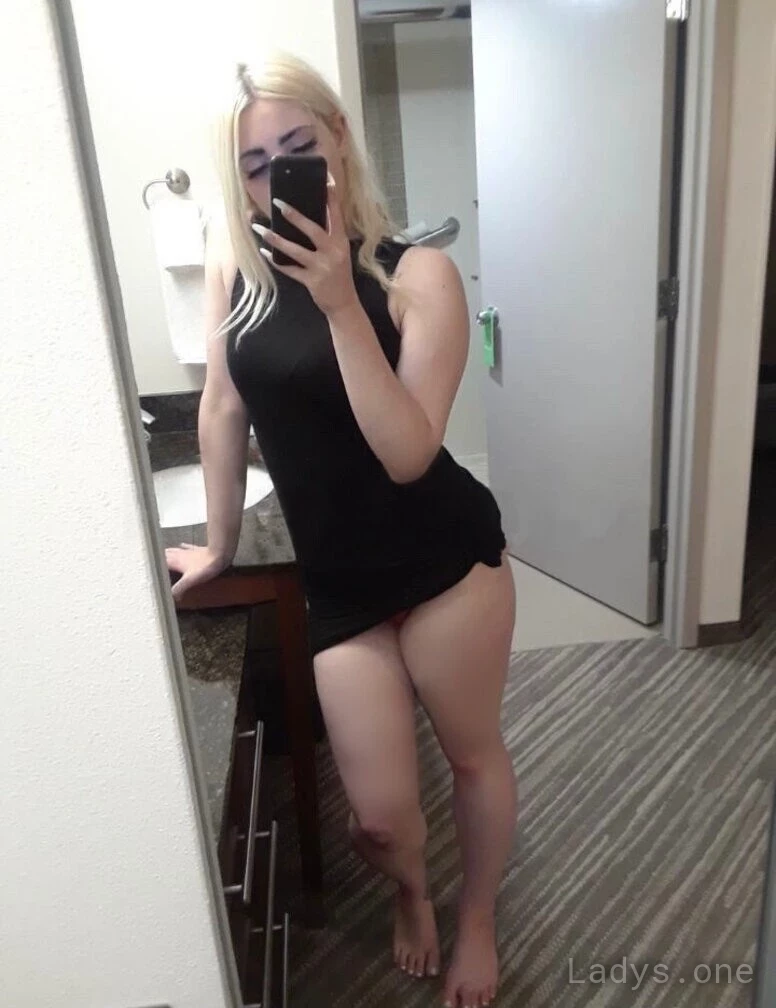 Jeanne Baker (22) – Call Girl & Independent Escort Service in Albuquerque - Gallery Photo 2