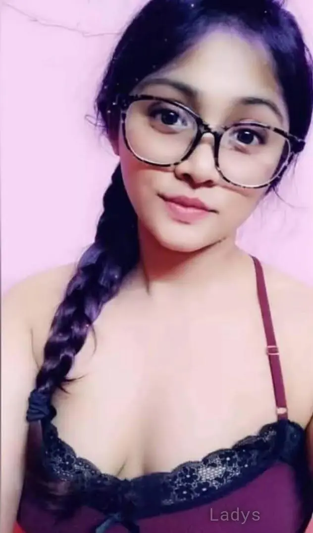 Safiya (26) – Call Girl & Independent Escort Service in Alīgarh - Gallery Photo 2