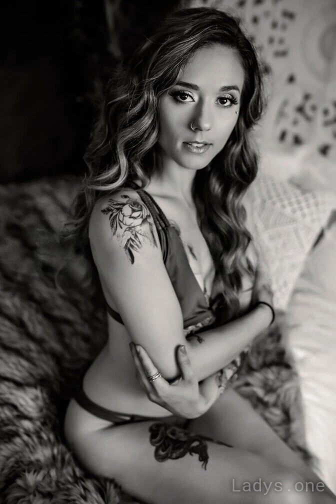 Mila Raye (27) – Call Girl & Independent Escort Service in Allentown - Gallery Photo 4