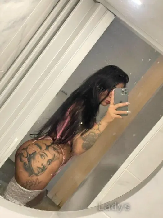 Emily Ferraz (20) – Call Girl & Independent Escort Service in Almada - Gallery Photo 3