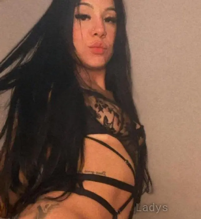 Emily Ferraz (20) – Call Girl & Independent Escort Service in Almada - Gallery Photo 2