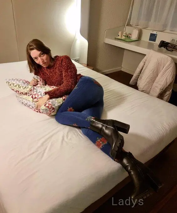 Daisy Michto (27) – Call Girl & Independent Escort Service in Amarante - Gallery Photo 3