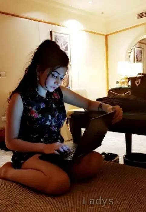 Minsa Malik (29) – Call Girl & Independent Escort Service in Ampang - Gallery Photo 4
