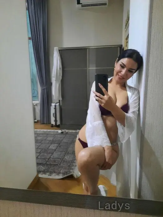 Maria (28) – Call Girl & Independent Escort Service in Ampang - Gallery Photo 5