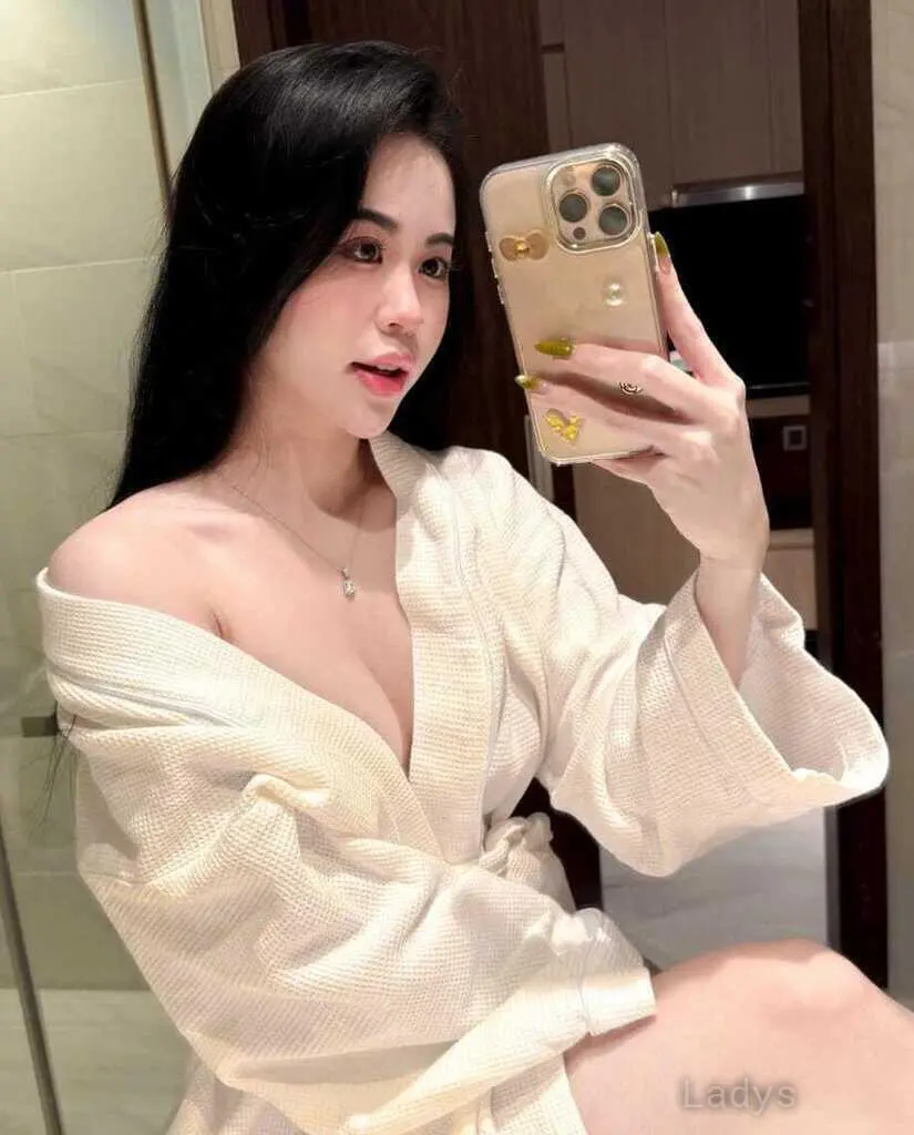 Eva (27) – Call Girl & Independent Escort Service in Ampang - Gallery Photo 3