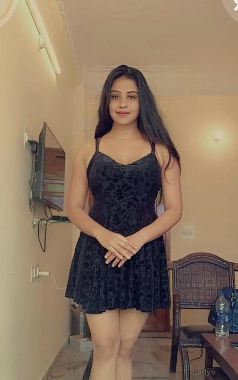 Akshita (23) – Call Girl & Independent Escort Service in Amritsar - Gallery Photo 3