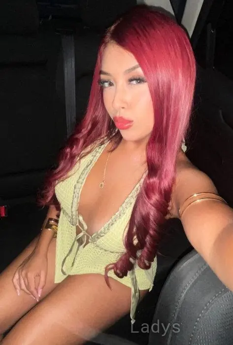 Sara (24) – Call Girl & Independent Escort Service in Amsterdam - Gallery Photo 5