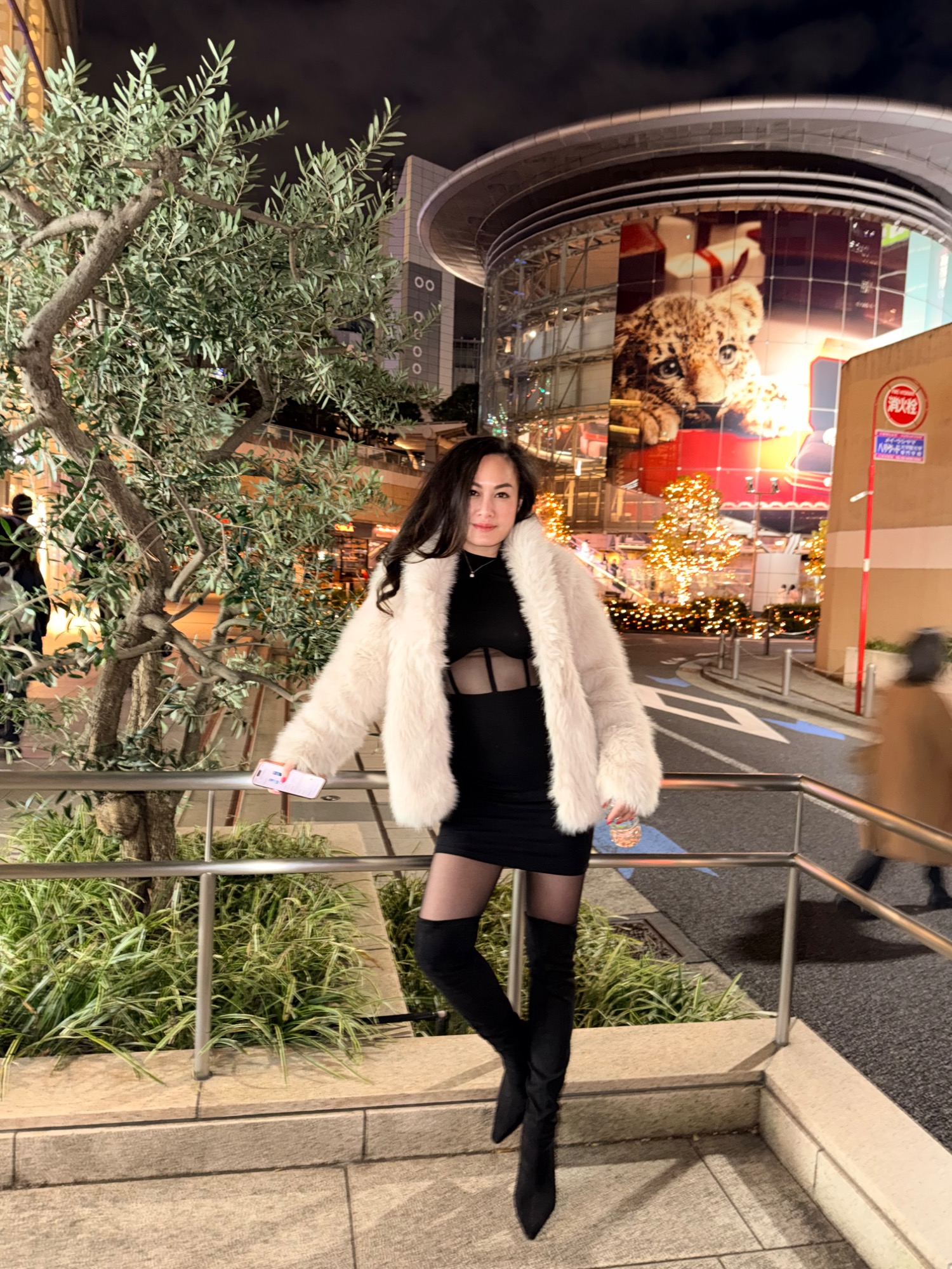 Mona (18) – Call Girl & Independent Escort Service in Amsterdam - Gallery Photo 8
