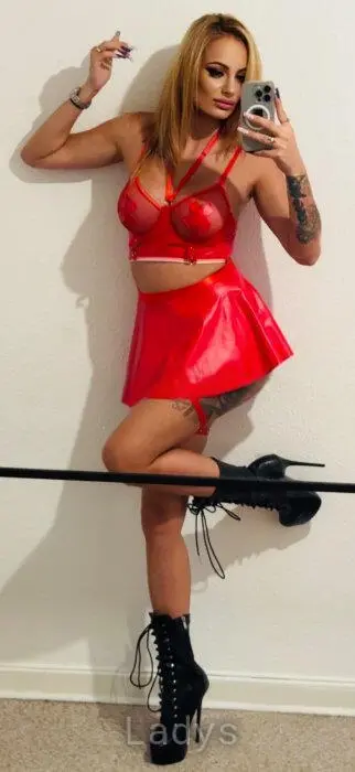 Anne (30) – Call Girl & Independent Escort Service in Amsterdam - Gallery Photo 2