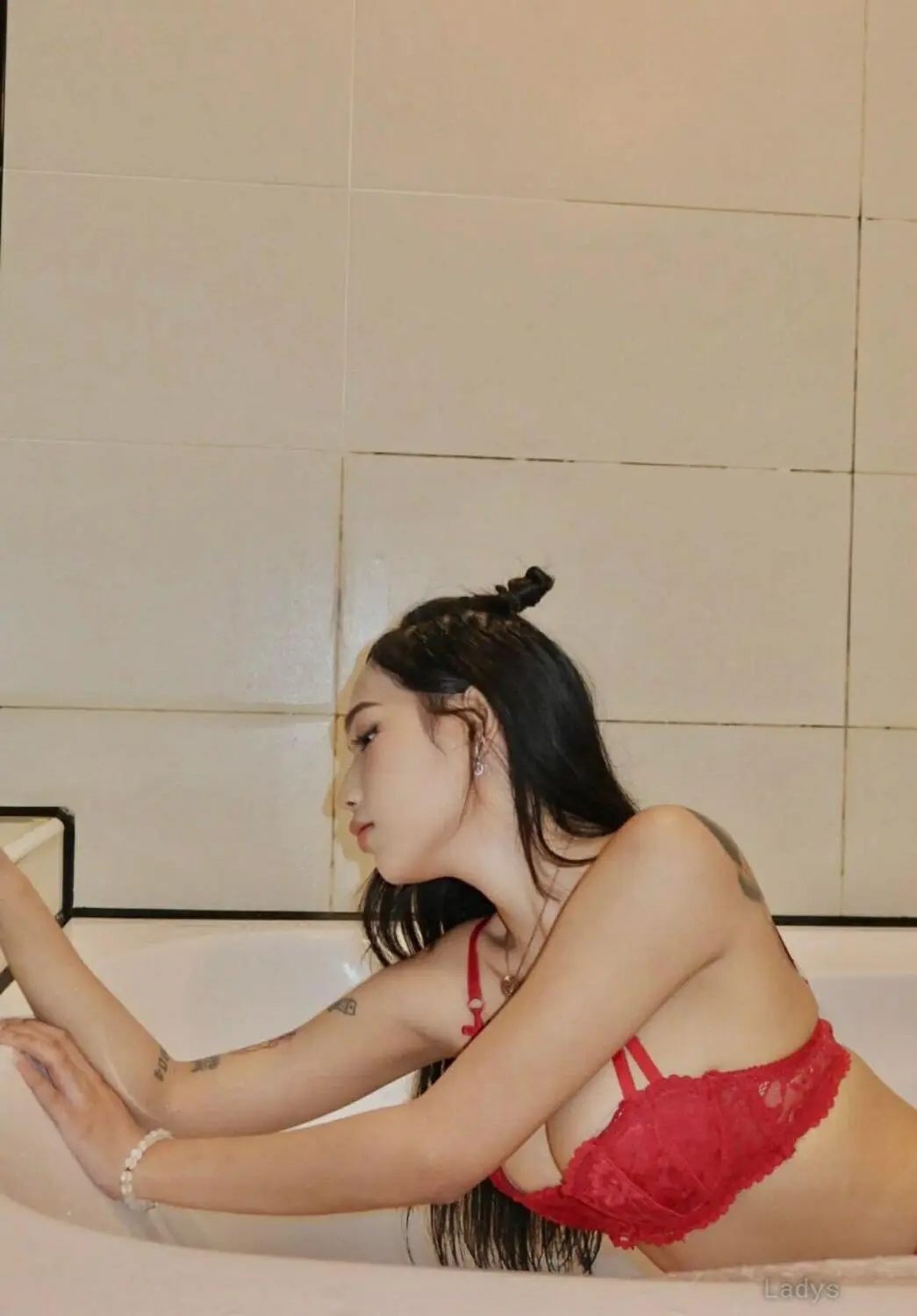 Faye (20) – Call Girl & Independent Escort Service in Angeles City - Gallery Photo 3