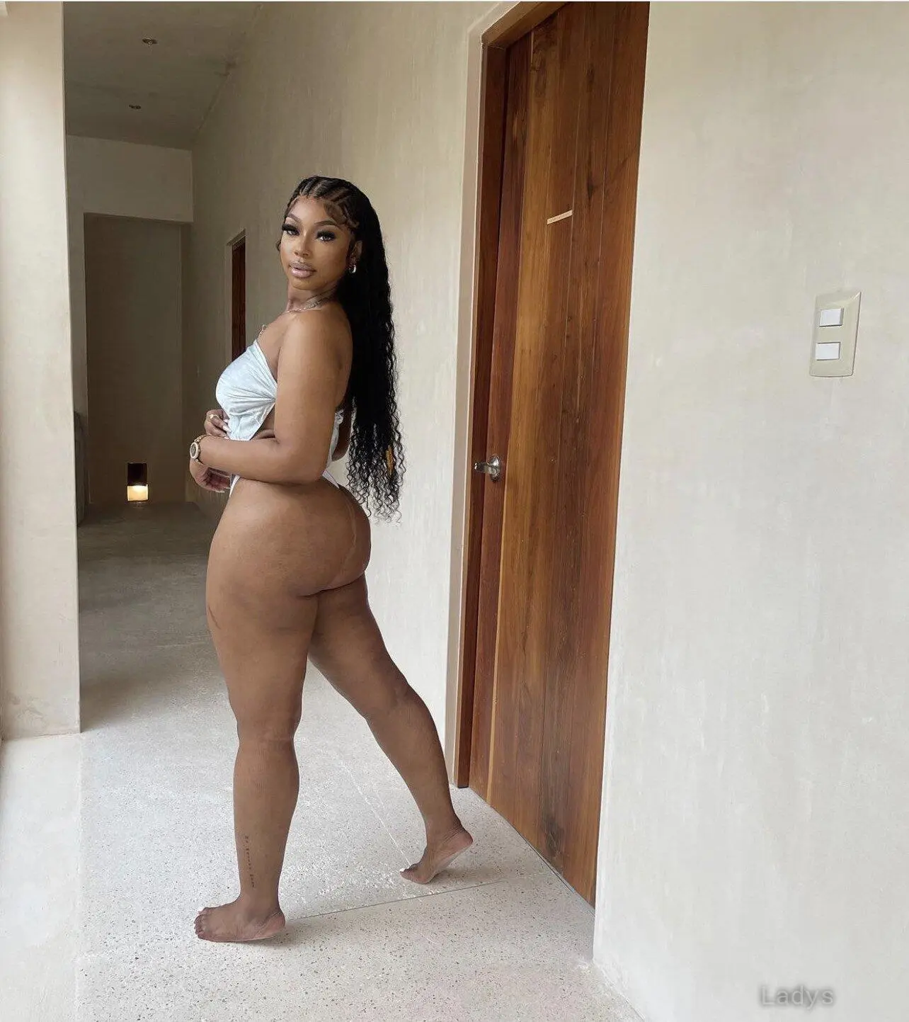 Bella (23) – Call Girl & Independent Escort Service in Ankara - Gallery Photo 2