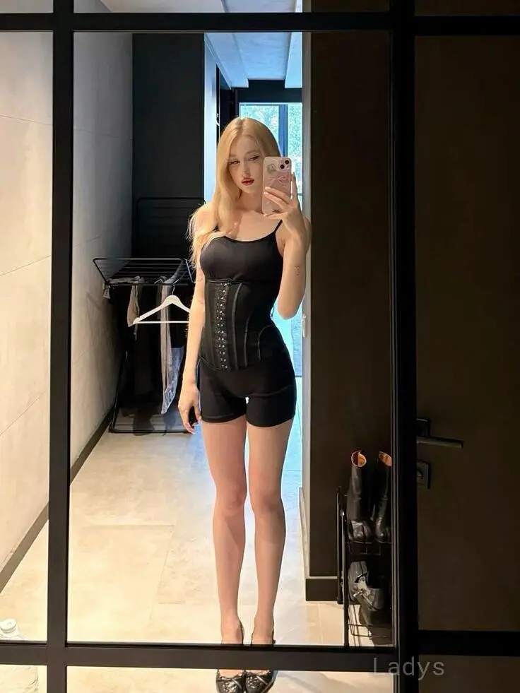 Ruby (19) – Call Girl & Independent Escort Service in Ankara - Gallery Photo 5