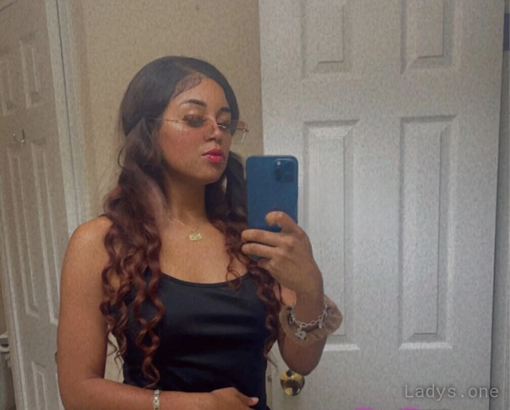 Mila (26) – Call Girl & Independent Escort Service in Ann Arbor - Gallery Photo 3