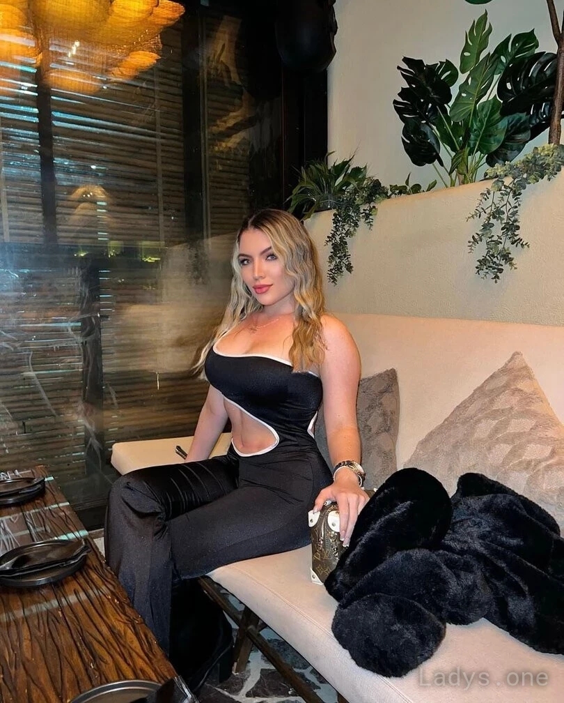 Susana (24) – Call Girl & Independent Escort Service in Ann Arbor - Gallery Photo 5