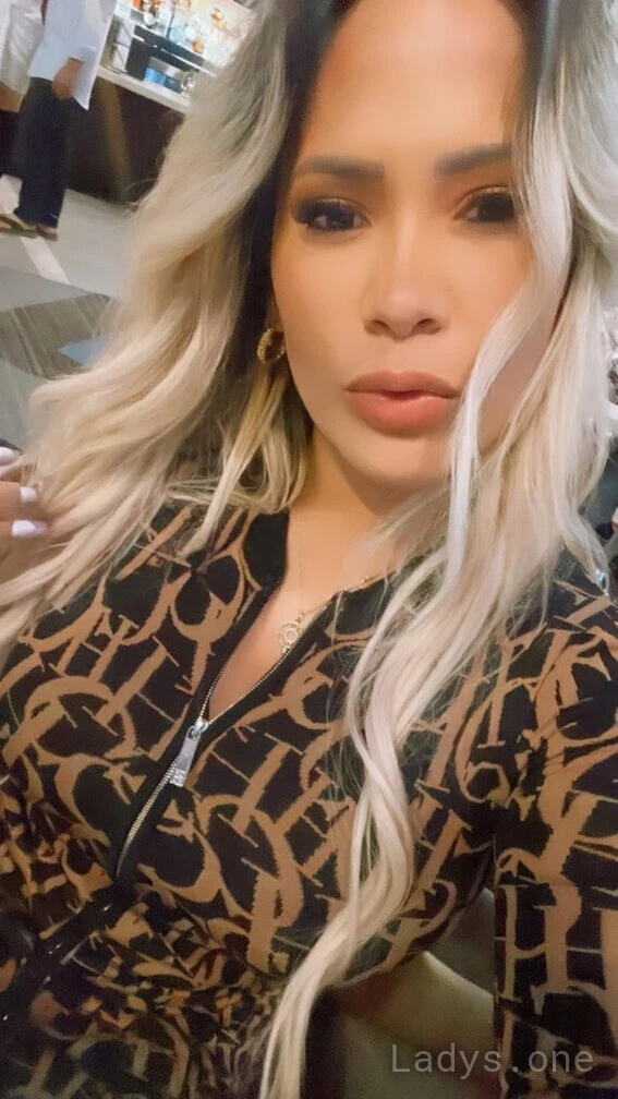 Blaire Augustine (25) – Call Girl & Independent Escort Service in Ann Arbor - Gallery Photo 3