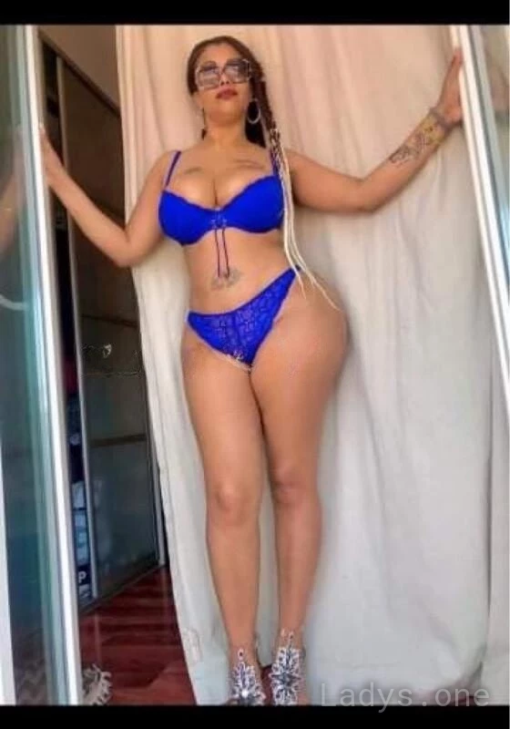 Larissa (30) – Call Girl & Independent Escort Service in Annemasse - Gallery Photo 3