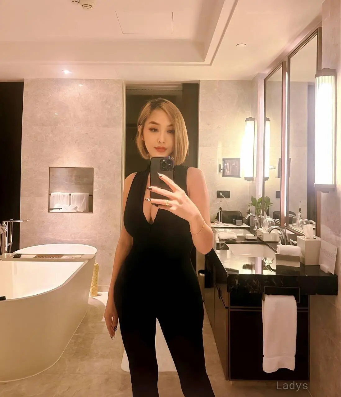 Dana (23) – Call Girl & Independent Escort Service in Anshan - Gallery Photo 2