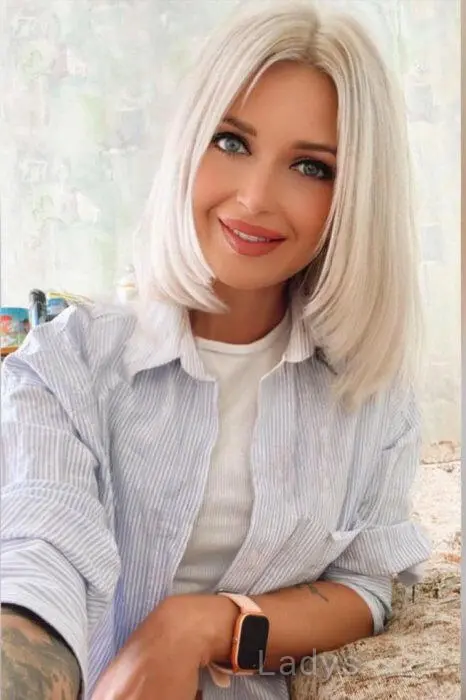 Yanina (25) – Call Girl & Independent Escort Service in Antibes - Gallery Photo 2