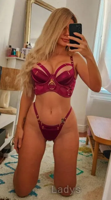 Kristina (31) – Call Girl & Independent Escort Service in Antibes - Gallery Photo 5