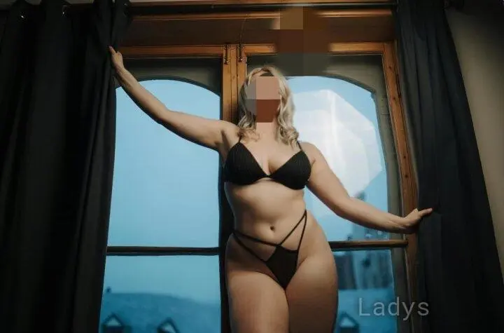Valeria (42) – Call Girl & Independent Escort Service in Ciudad Apodaca - Gallery Photo 3
