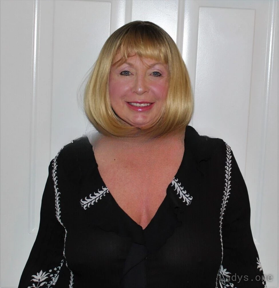 Rene Lovitt (52) – Call Girl & Independent Escort Service in Appleton - Gallery Photo 3